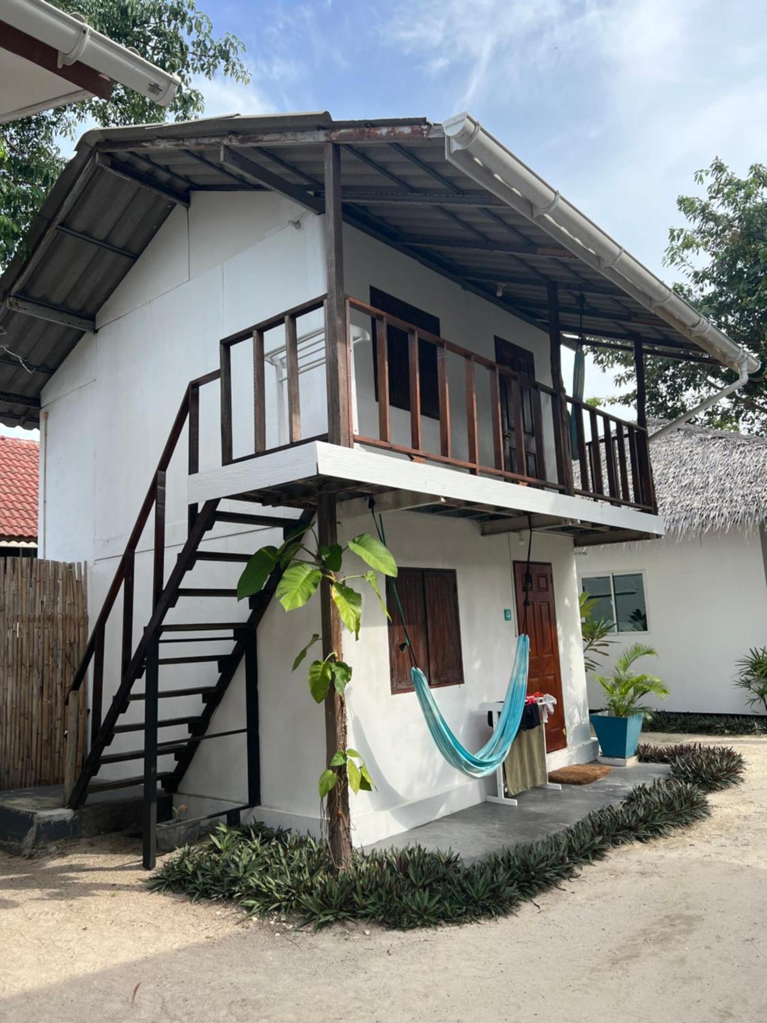 Sarana Bungalows (Adults Only) Baan Tai Cameră foto
