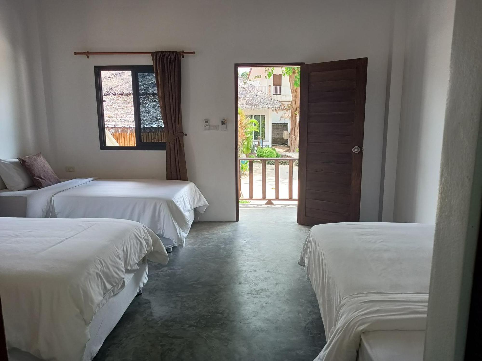 Sarana Bungalows (Adults Only) Baan Tai Cameră foto